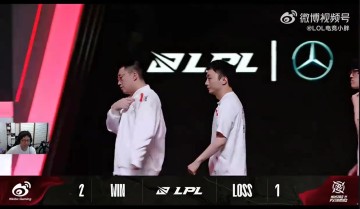 二路解说看Doinb和Tian碰拳：没抱，只碰了下拳，平平淡淡才是真