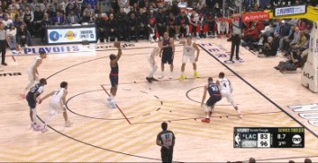 🙃三节分差16分！哈登罚球不中 布劳恩快攻追身三分