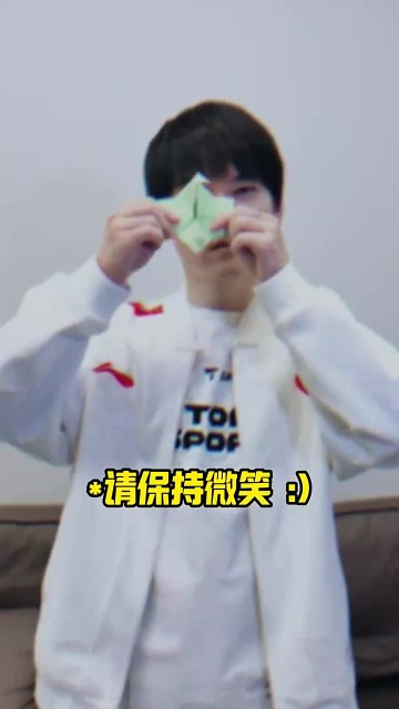 JackeyLove赛后发整活视频:让我看看今天是谁来看比赛了?