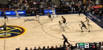 二人转！约基奇交球威少 后者回传助攻约基奇跟进得分