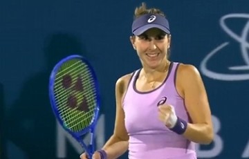 打破两年冠军荒！WTA阿布扎比站决赛：本西奇2-1逆转克鲁格夺冠