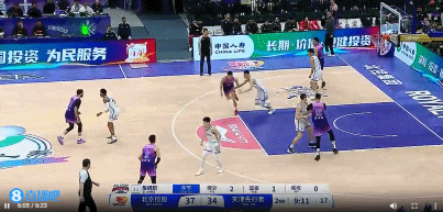 🔥状态好得很！廖三宁上来三分&造杀伤&抛投2+1 连砍8分！